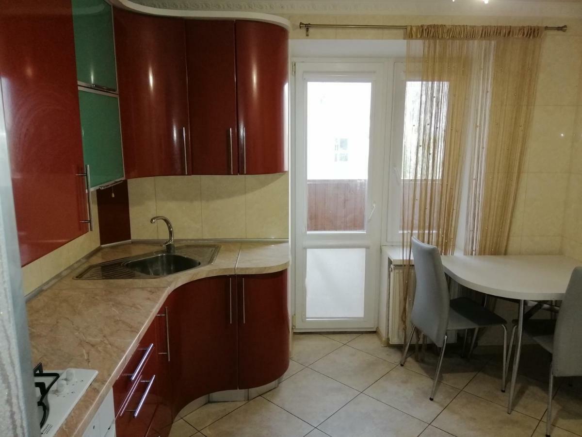 Тихая Квартира В Центре Ковеля Kovel' Ngoại thất bức ảnh