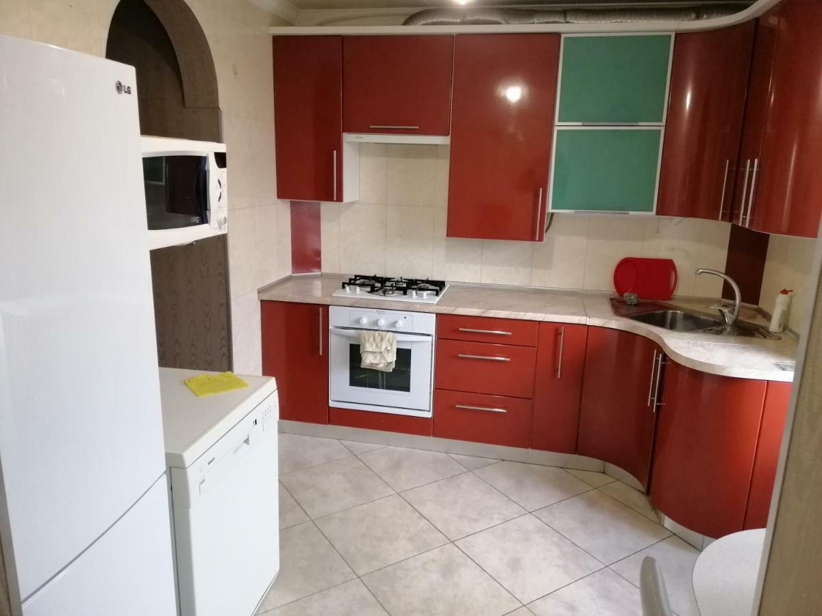 Тихая Квартира В Центре Ковеля Kovel' Ngoại thất bức ảnh