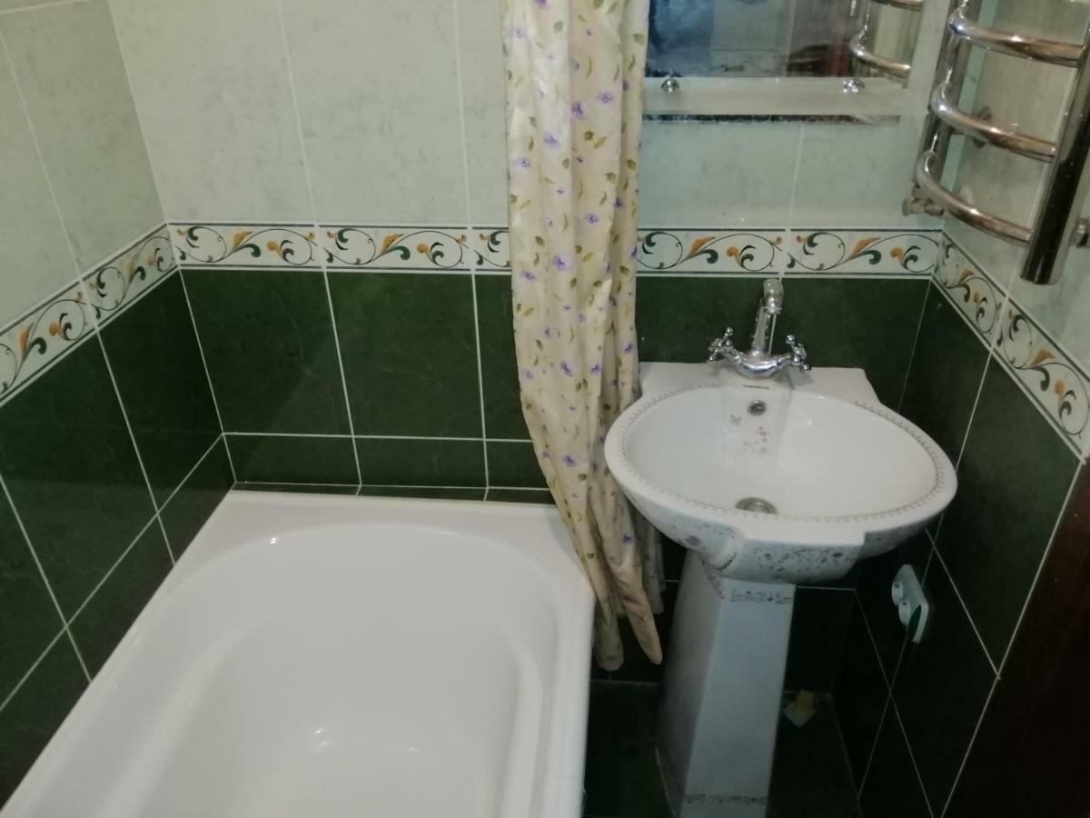 Тихая Квартира В Центре Ковеля Kovel' Ngoại thất bức ảnh